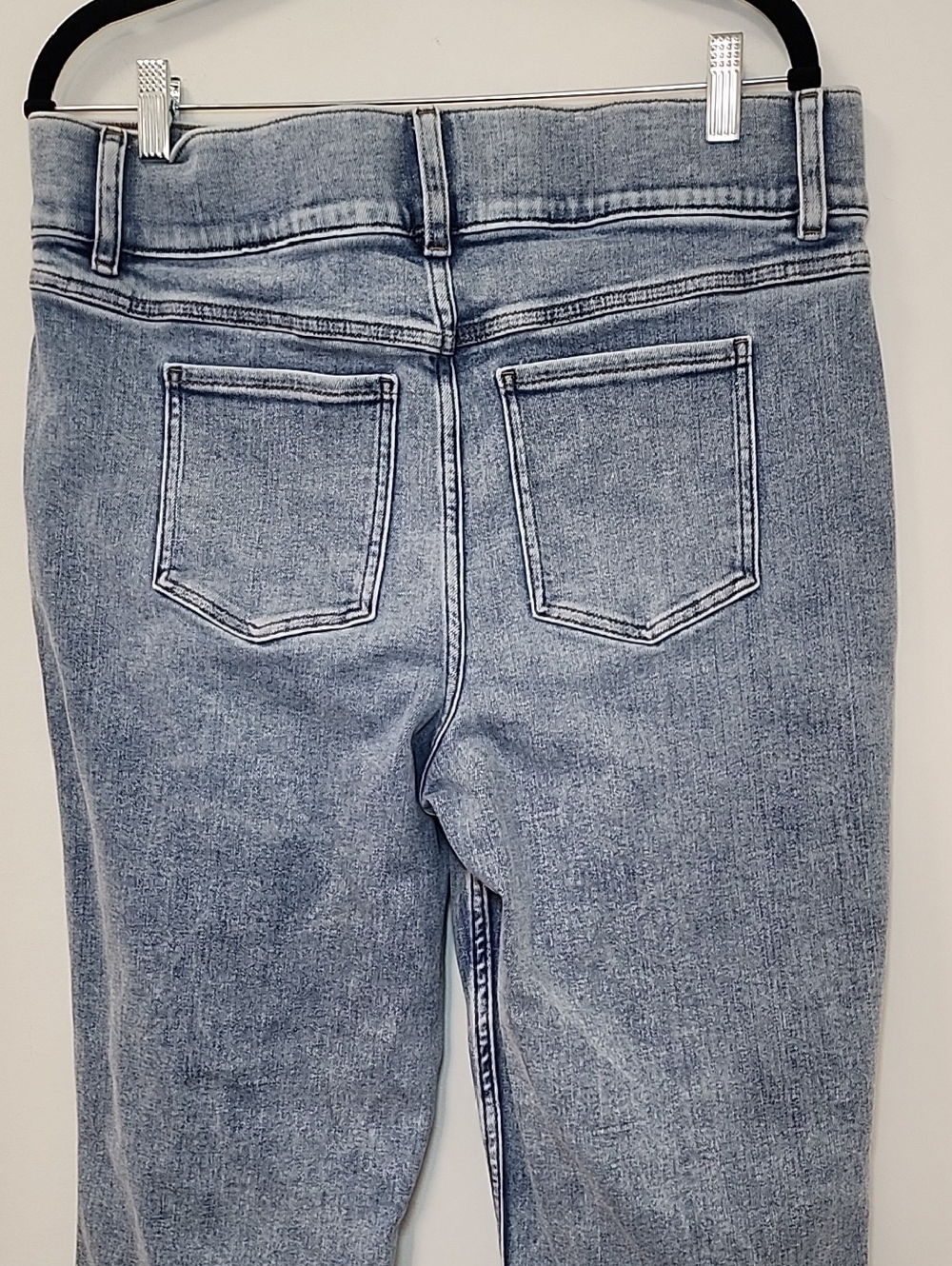 SPANX EveryWear Kick Flare Ankle Jeans Indigo Sky wash featuring a pull-on Sz 1X - Picture 11 of 16